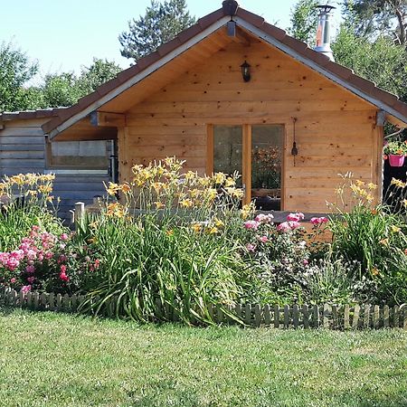 Chambres D'Hotes Sous Les Chenes Gondenans-Montby Exterior foto