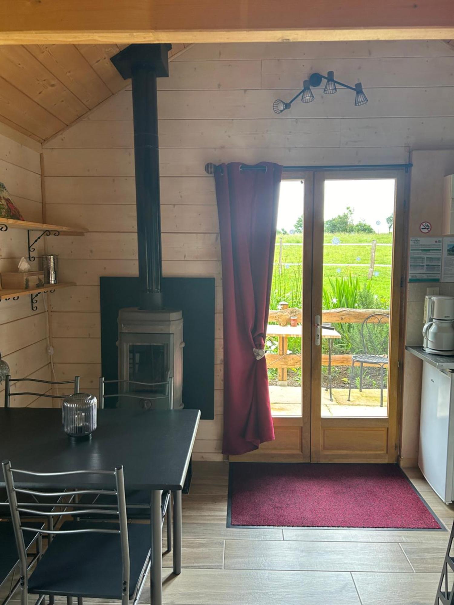 Chambres D'Hotes Sous Les Chenes Gondenans-Montby Exterior foto